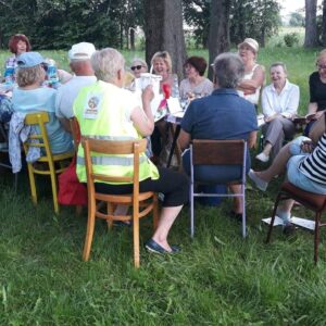 „Szlakiem przydrożnych kapliczek” – odjazdowy Bibliotekarz w Łapach