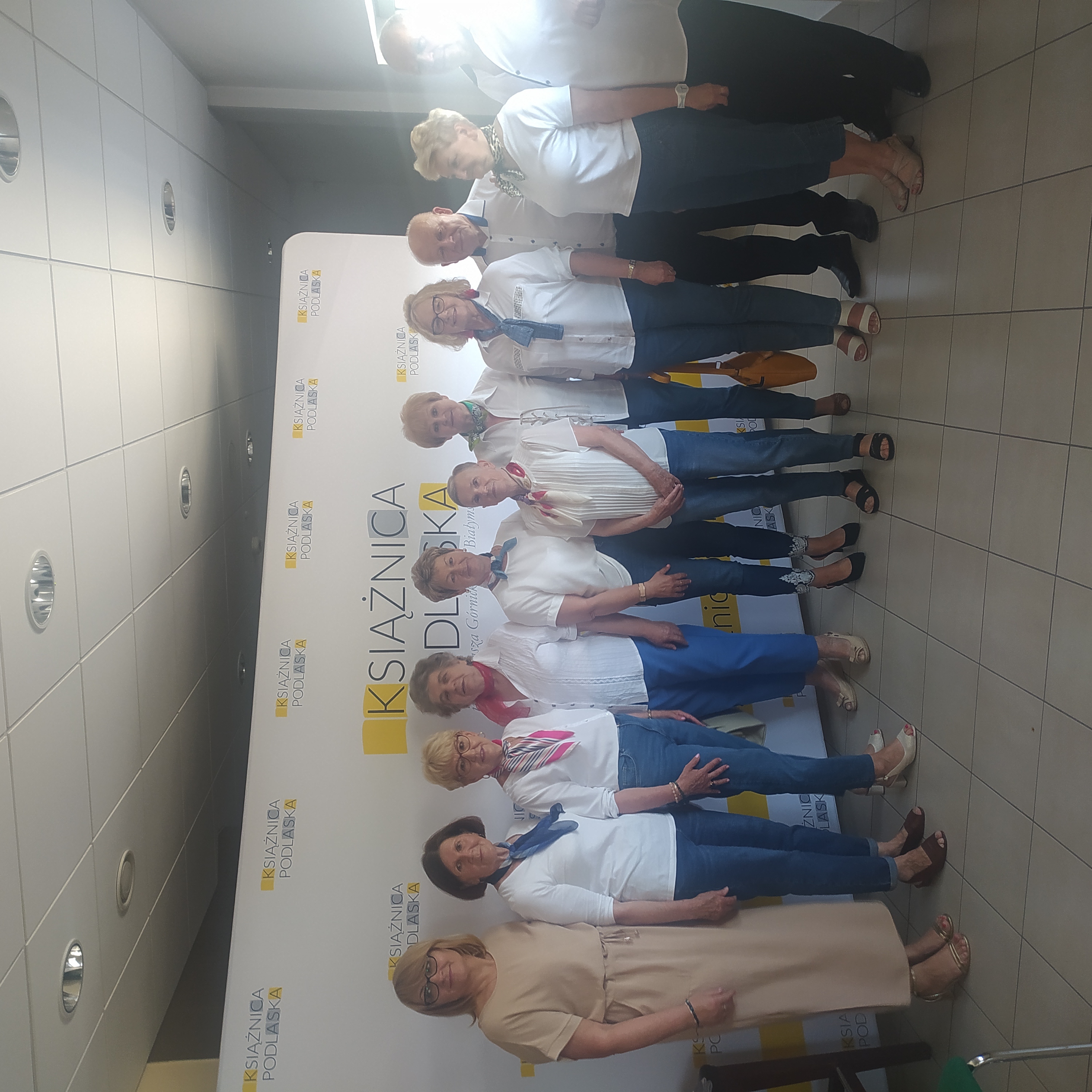 Występ artystyczny studentów UTW w Książnicy Podlaskiej