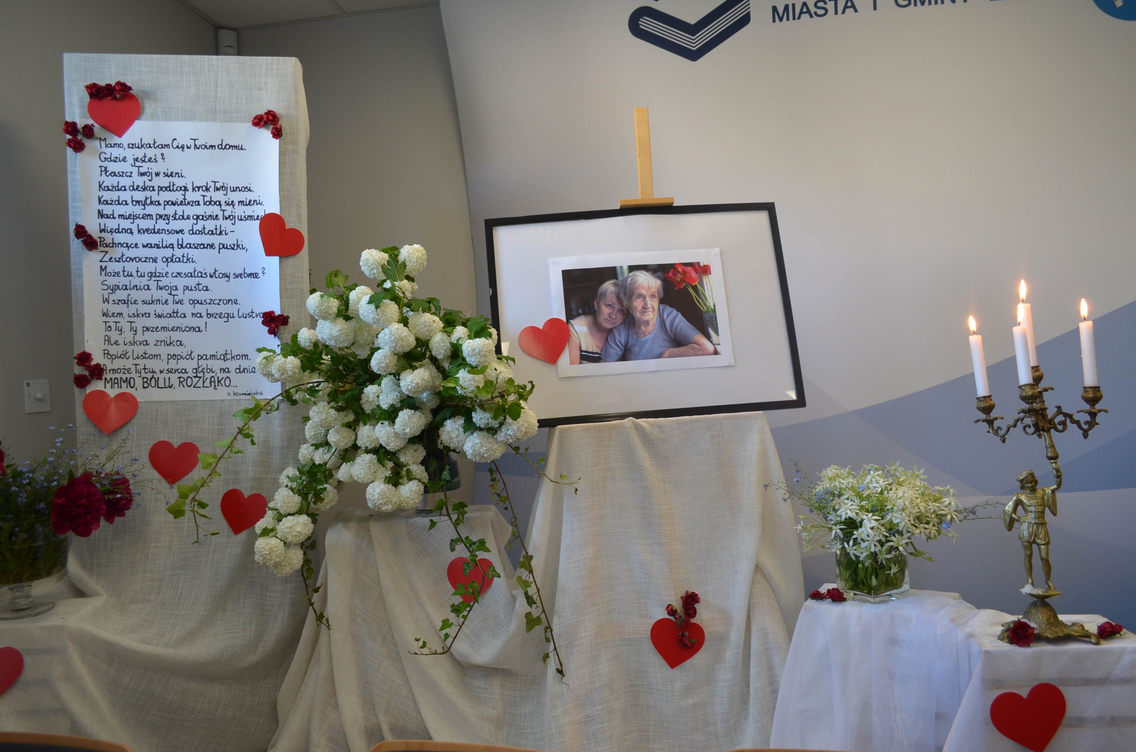 Słuchacze UTW świętują Dzień Matki