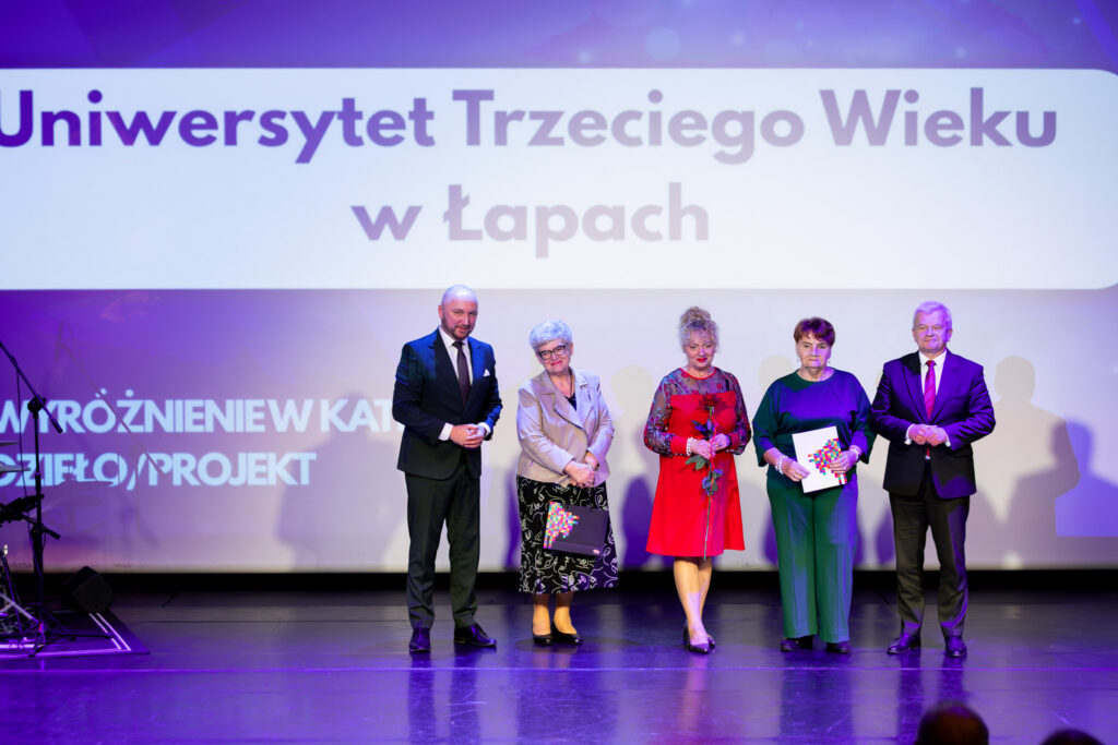 Uniwersytet Trzeciego Wieku w Łapach laureatem IV edycji konkursu o Nagrodę Marszałka Województwa Podlaskiego „Nagradzamy NGO”